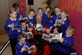 Cllr Griffey with pupils from New Oak Primary at the launch event in Bristol City Museum and Art Gallery (Martin Chainey).