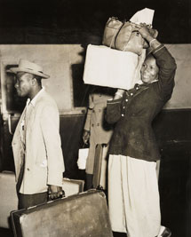 Woman arriving in Britain from Barbados, 4 January 1955 (Science and Society/NMPFT Daily Herald Archive).